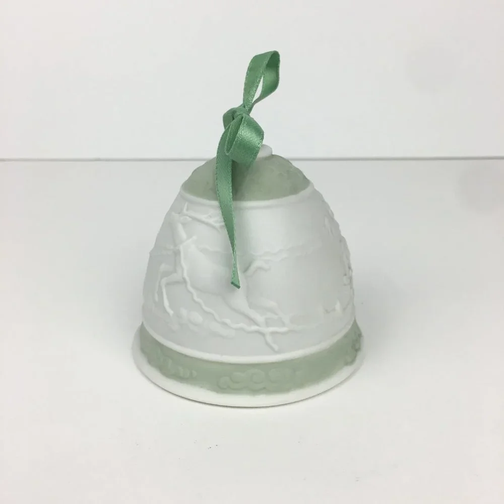 Vtg‎ 1988 Lladro Christmas Holiday Porcelain Bell